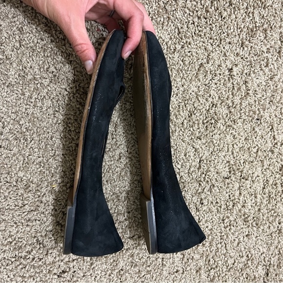 Attilio Giusti Leombruni AGL Black Pointy Toe Suede Ballet Flats - Picture 7 of 9